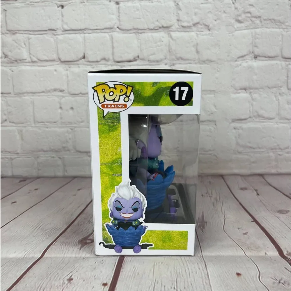 Funko Pop! Trains: Disney - Ursula - Funko Web (FW) (Exclusive) #17 - Picture 4 of 7